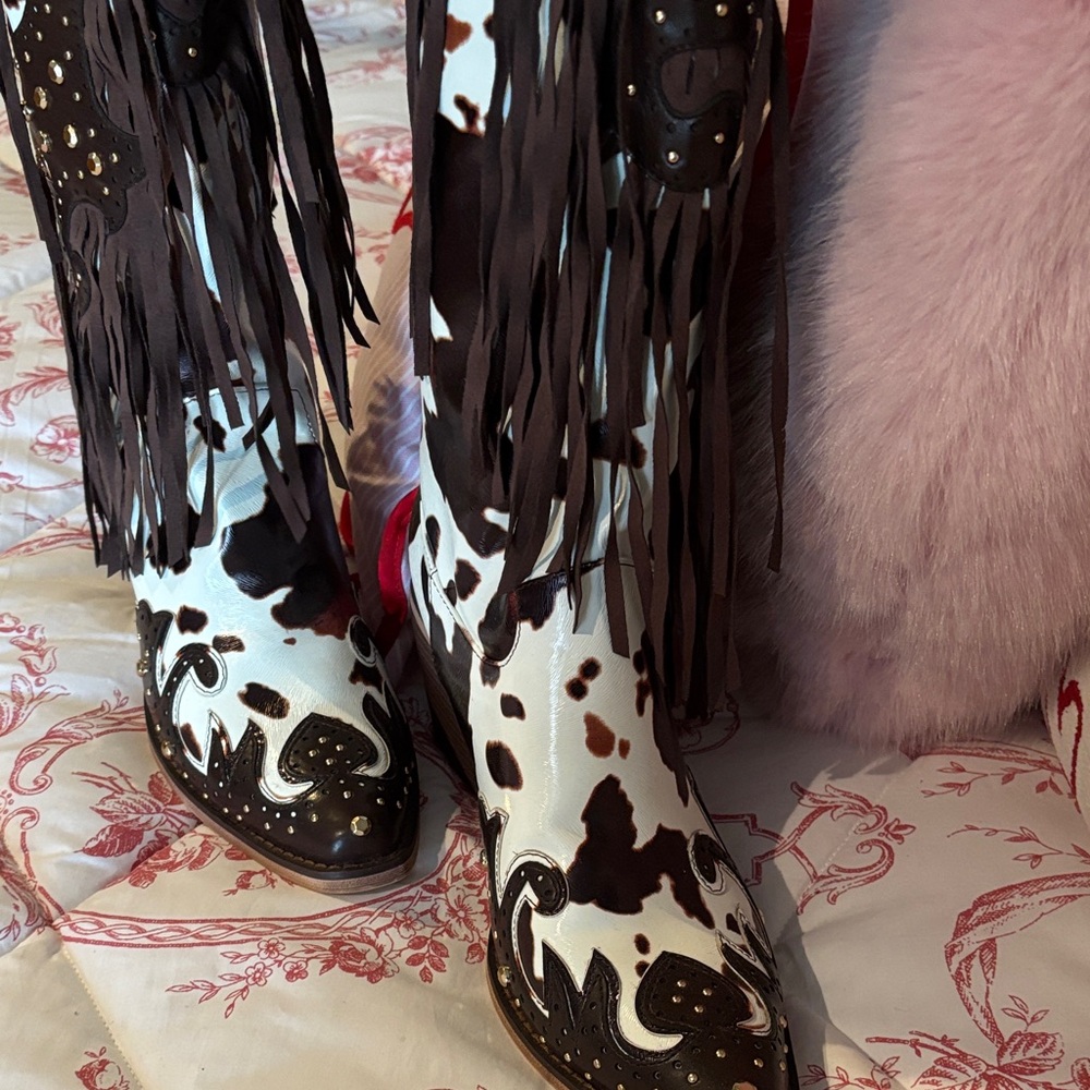 Wet Kiss Cowgirl Fringe Western Boots - Brown and White - Picture 2 of 8
